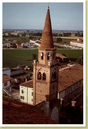 10 Il campanile dal tetto delle Chiesa foto C. Gobbetti